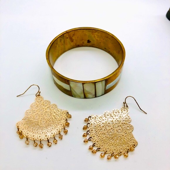 Vintage Brass Mother of Pearl Bracelet & Earrings - Picture 2 of 4